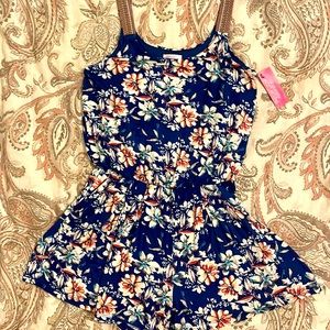 Xhilaration jumper nwt